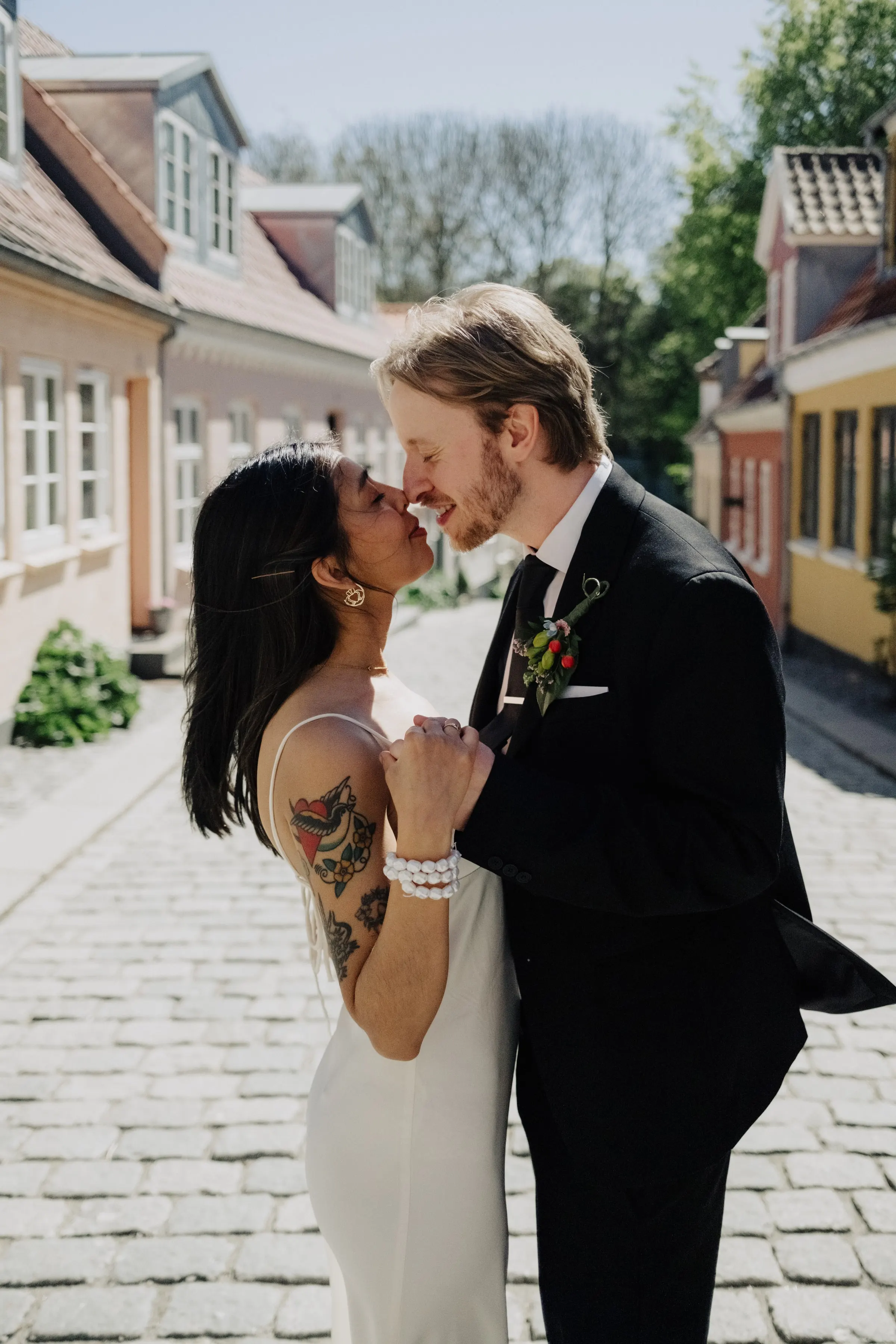 Daniela & Aidan, wedding at Odense old town, photo 9